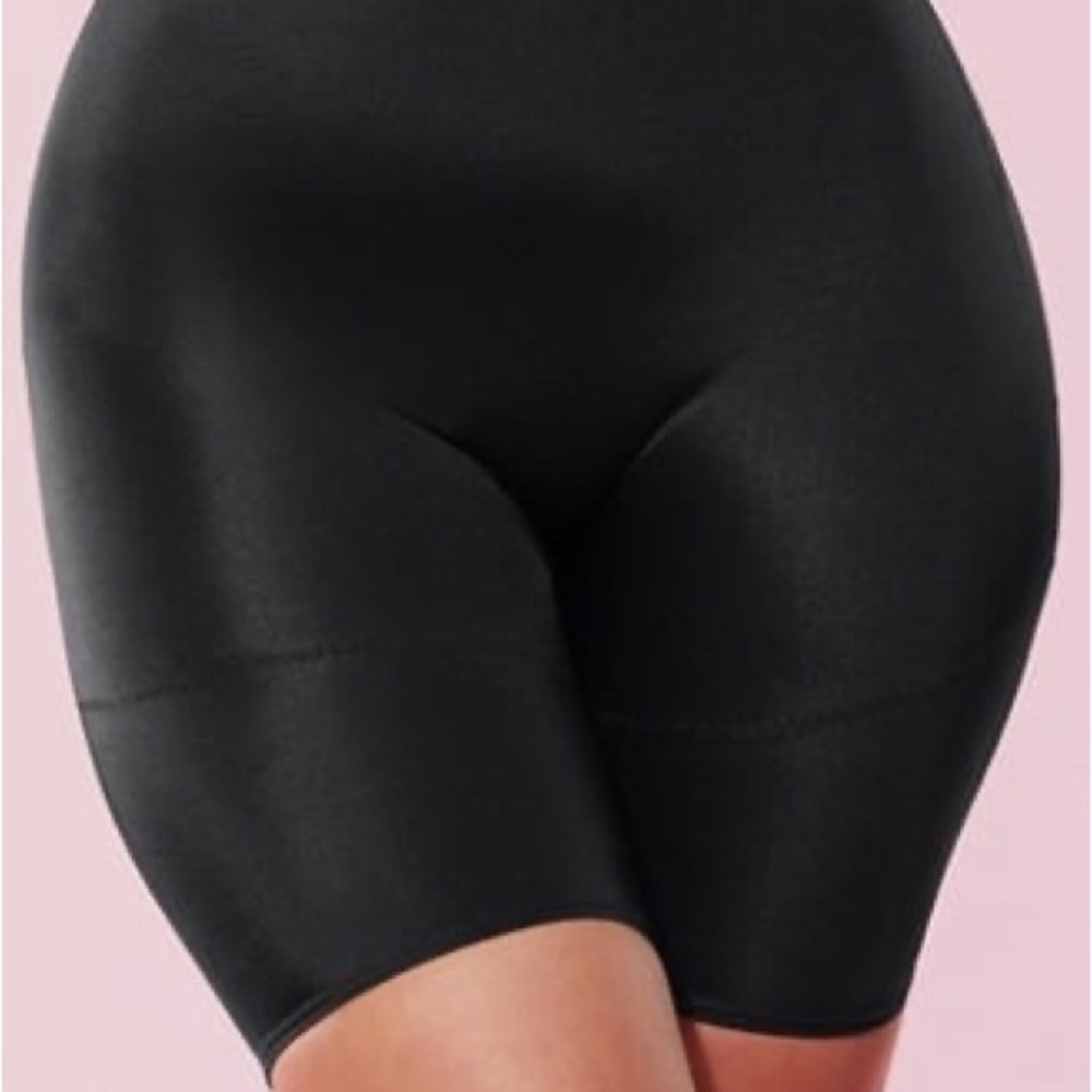 YITTY Headliner Shaping High Waisted Short